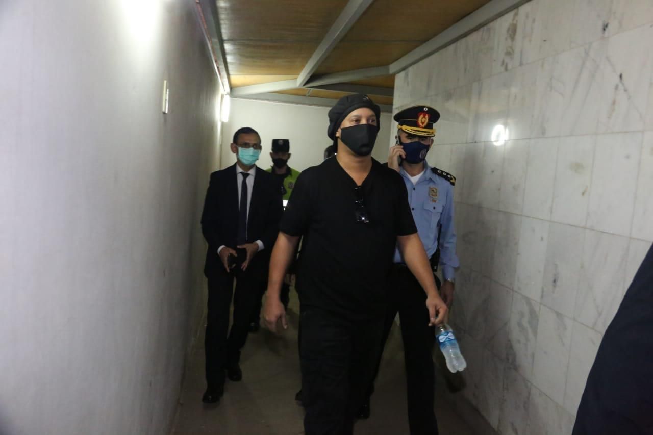 Ronaldinho Preso Paraguay