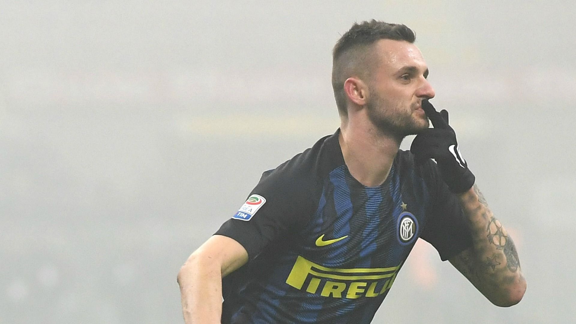Brozovic Inter Genoa