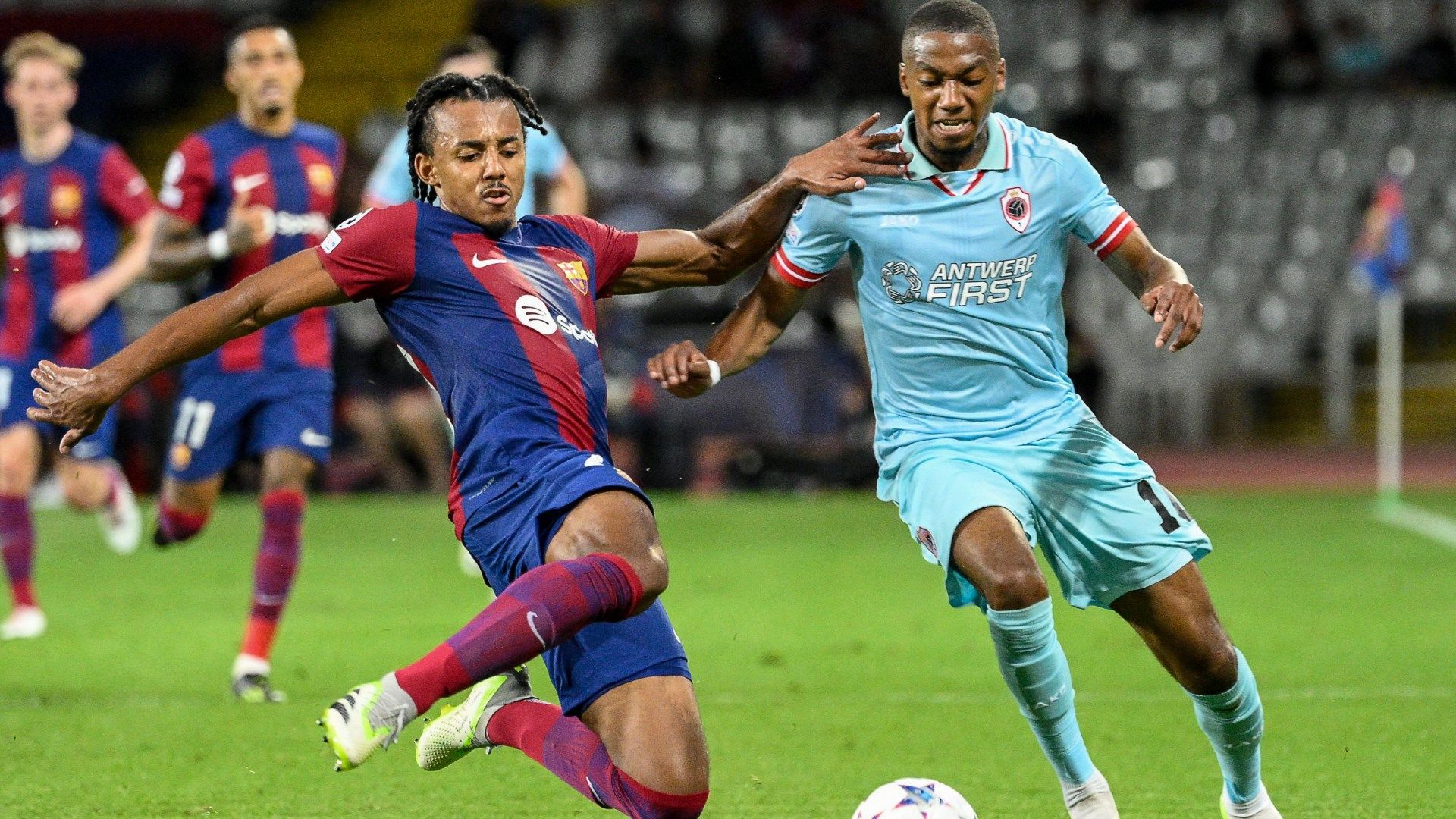 Jules Kounde Barcelona 2023-24