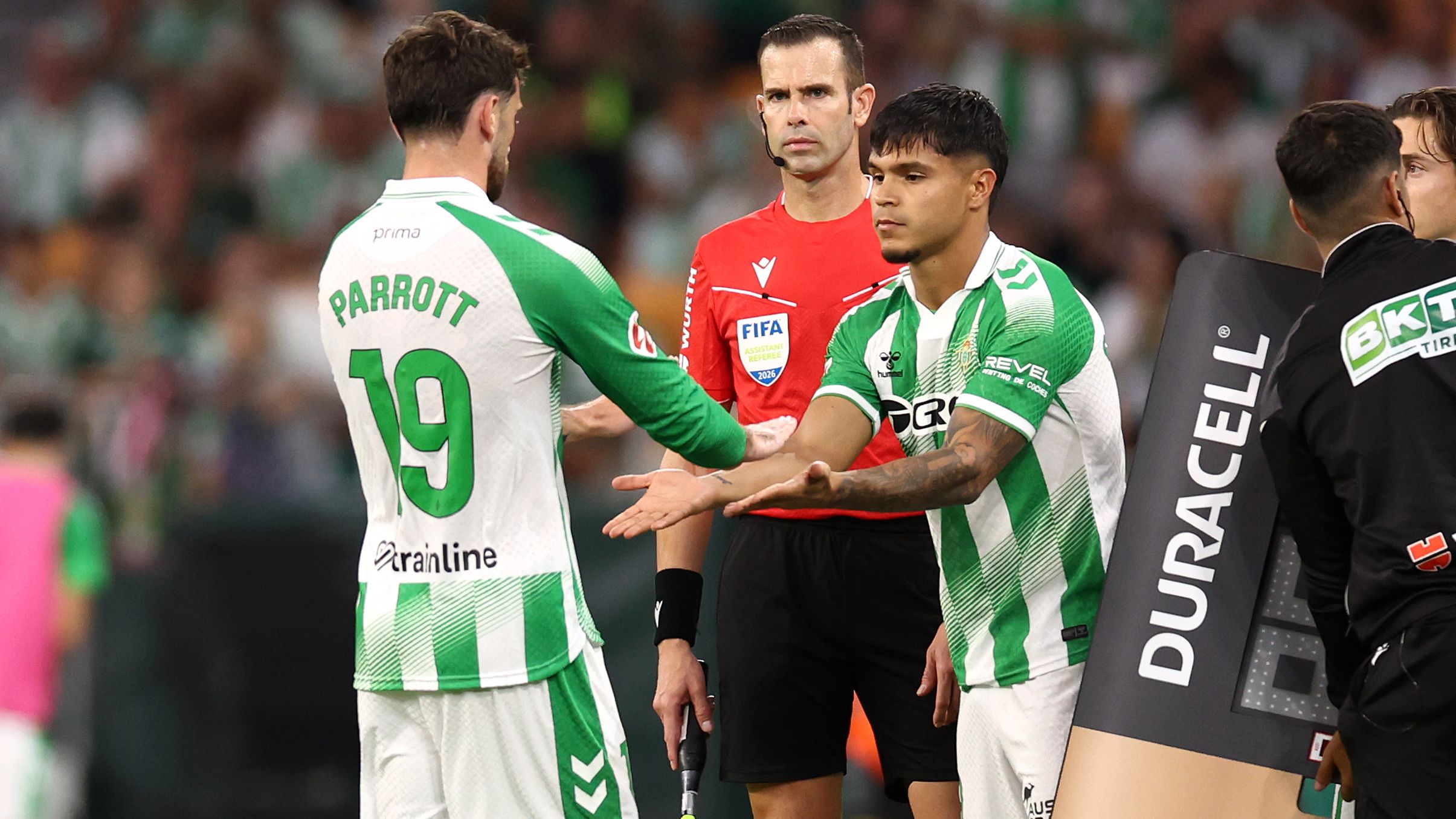 Cucho Hernandez Troy Parrott Real Betis 2026-27