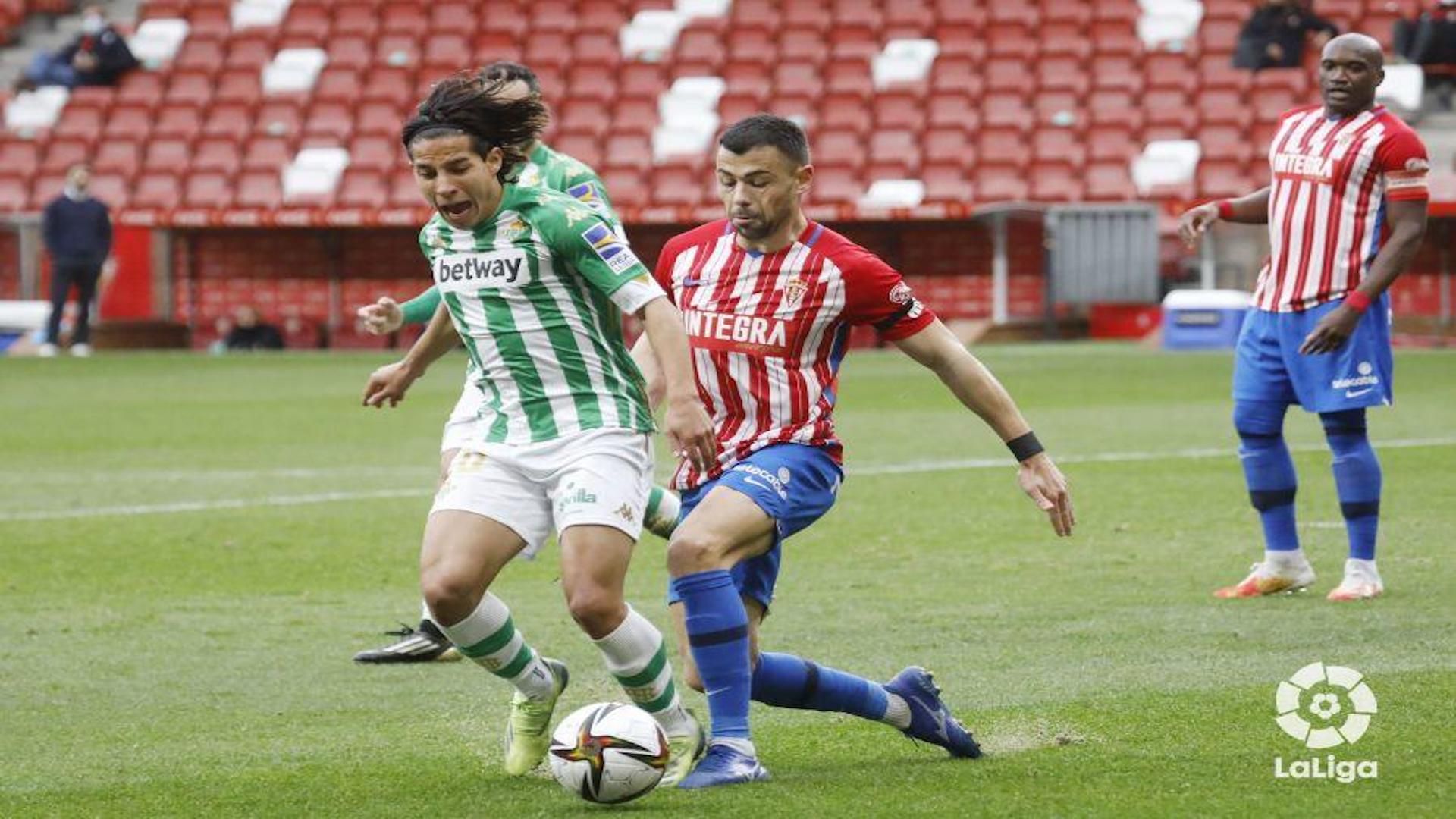 Javi Fuego Lainez Sporting Betis