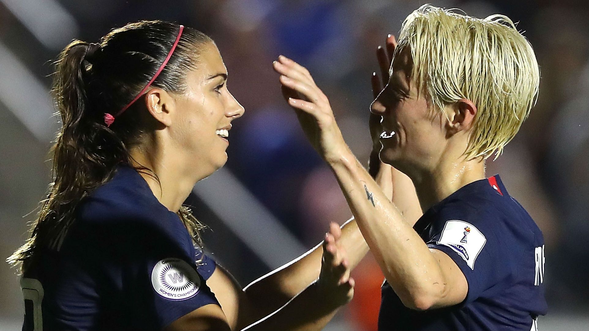 Alex Morgan Megan Rapinoe USWNT