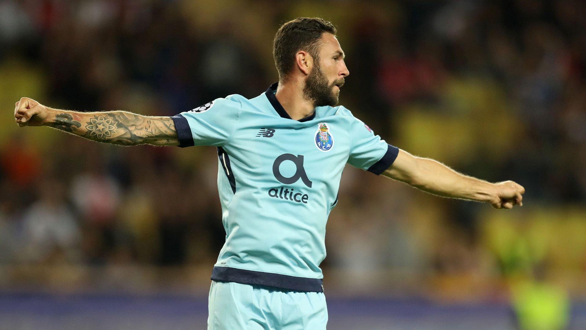 Miguel Layun Porto 2017