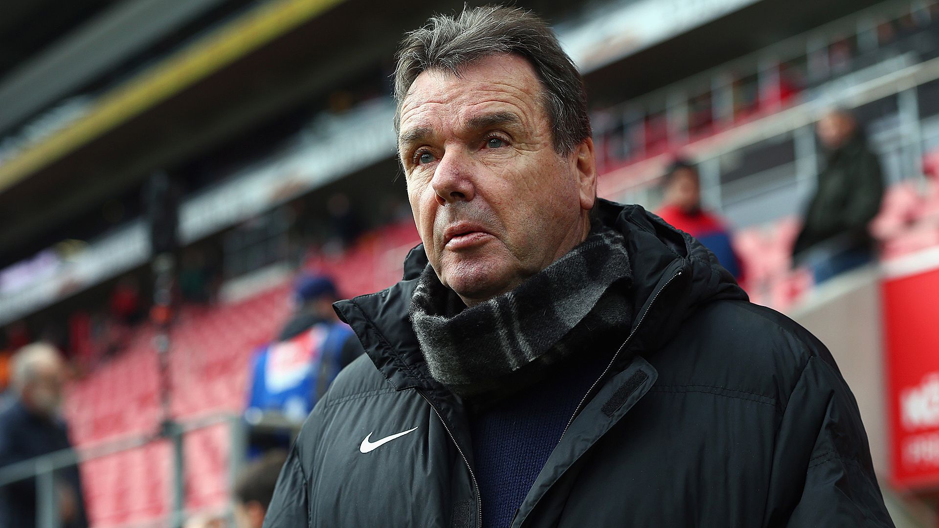 Heribert Bruchhagen Eintracht Frankfurt Bundesliga 11282015