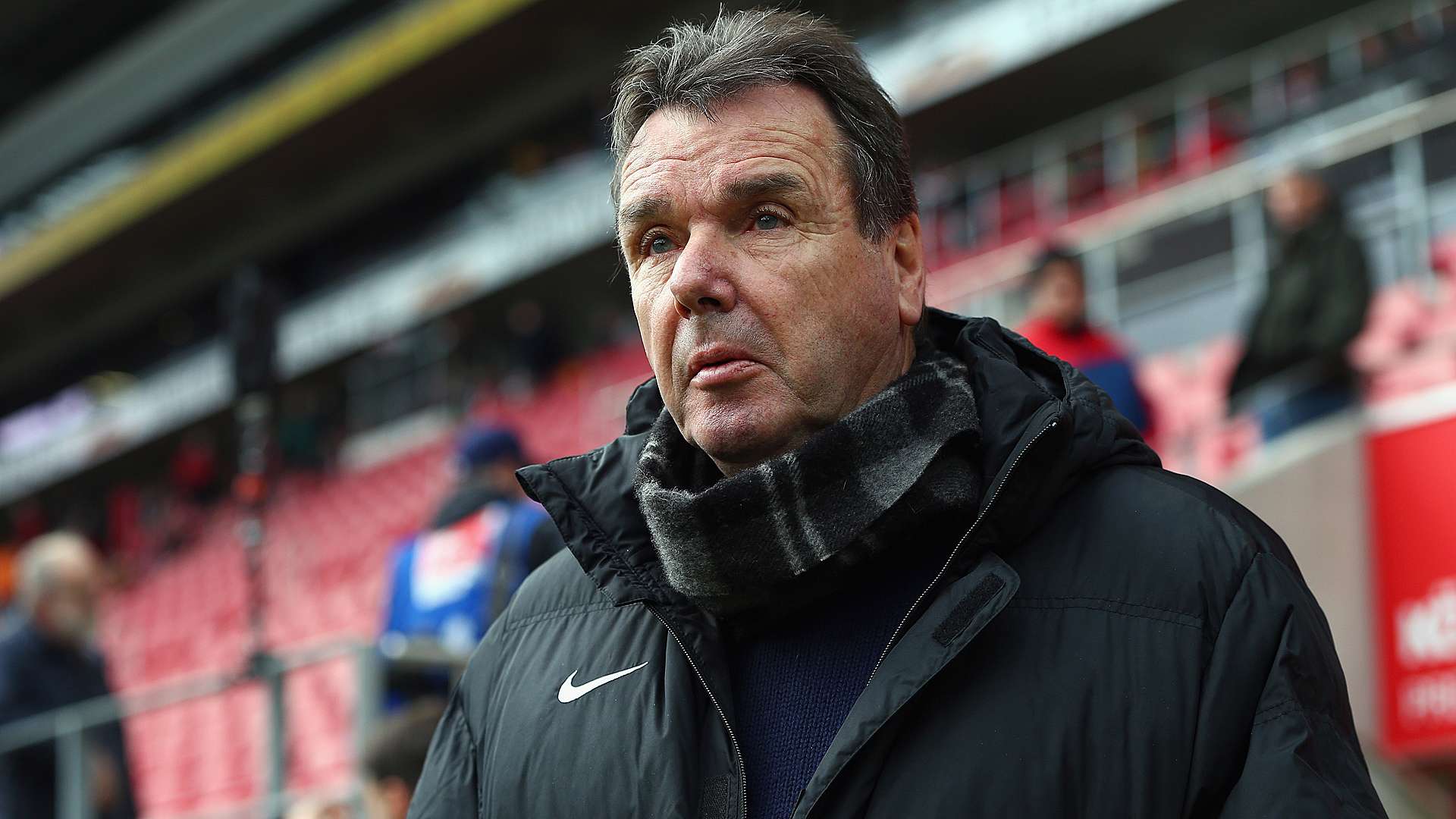 Heribert Bruchhagen Eintracht Frankfurt Bundesliga 11282015