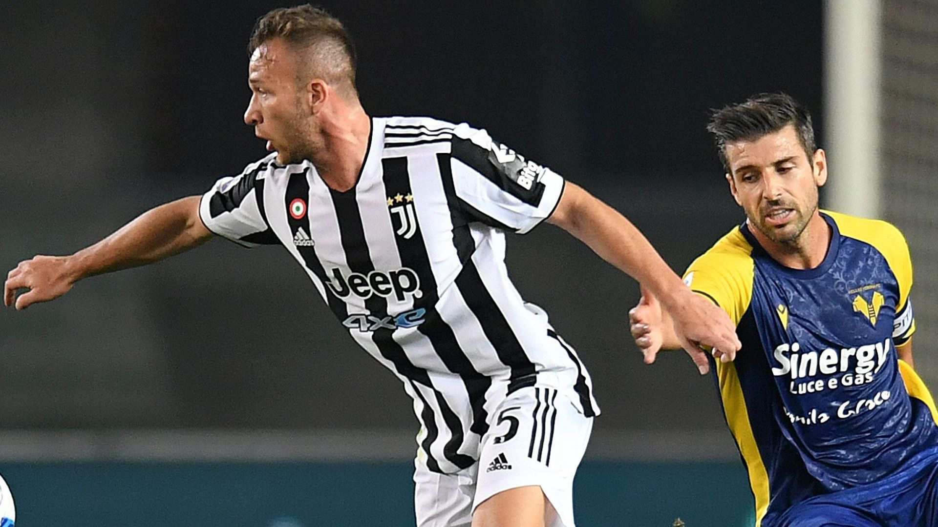 Arthur Melo Miguel Veloso Verona Juventus Serie A