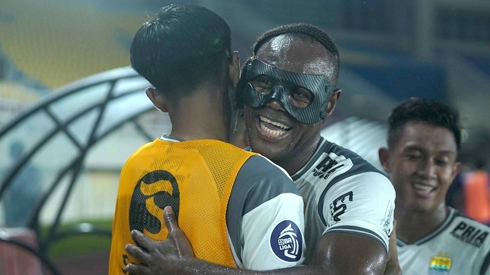 Victor Igbonefo - Persib