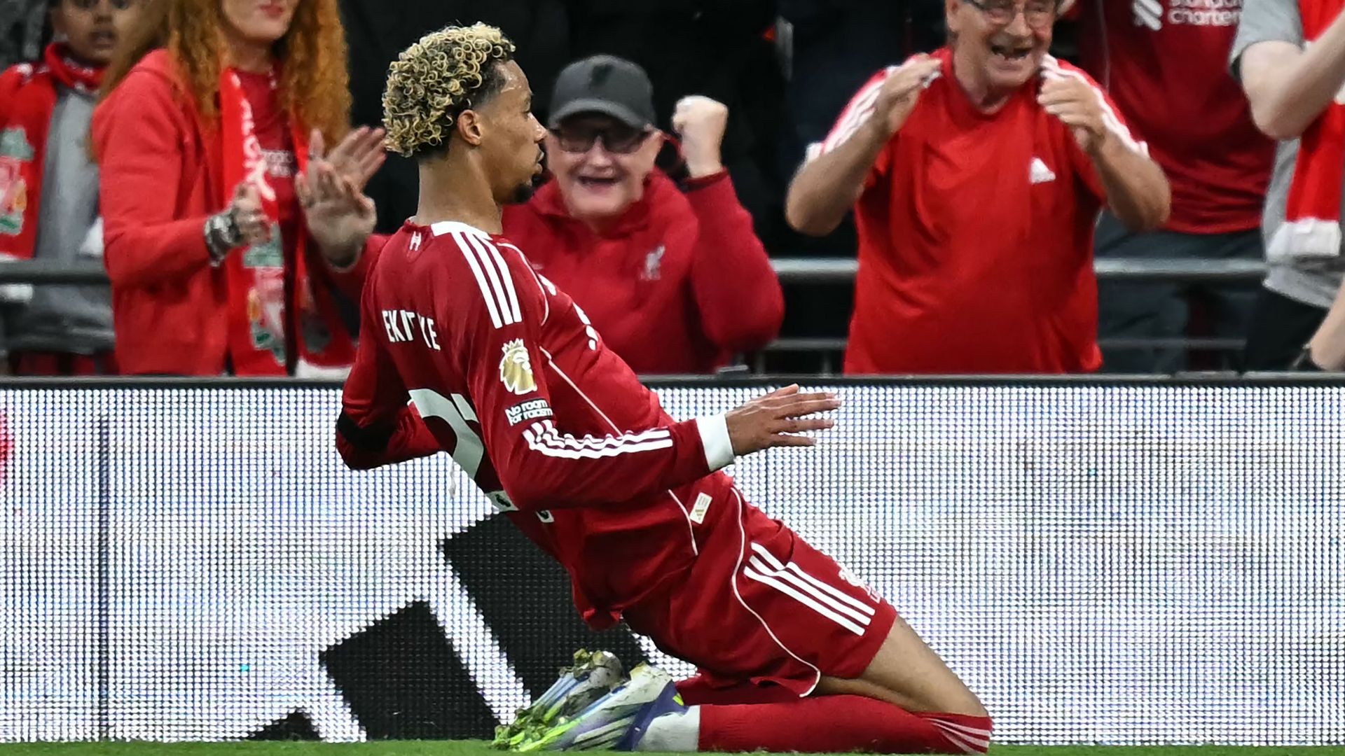 Liverpool Hugo Ekitike 2025