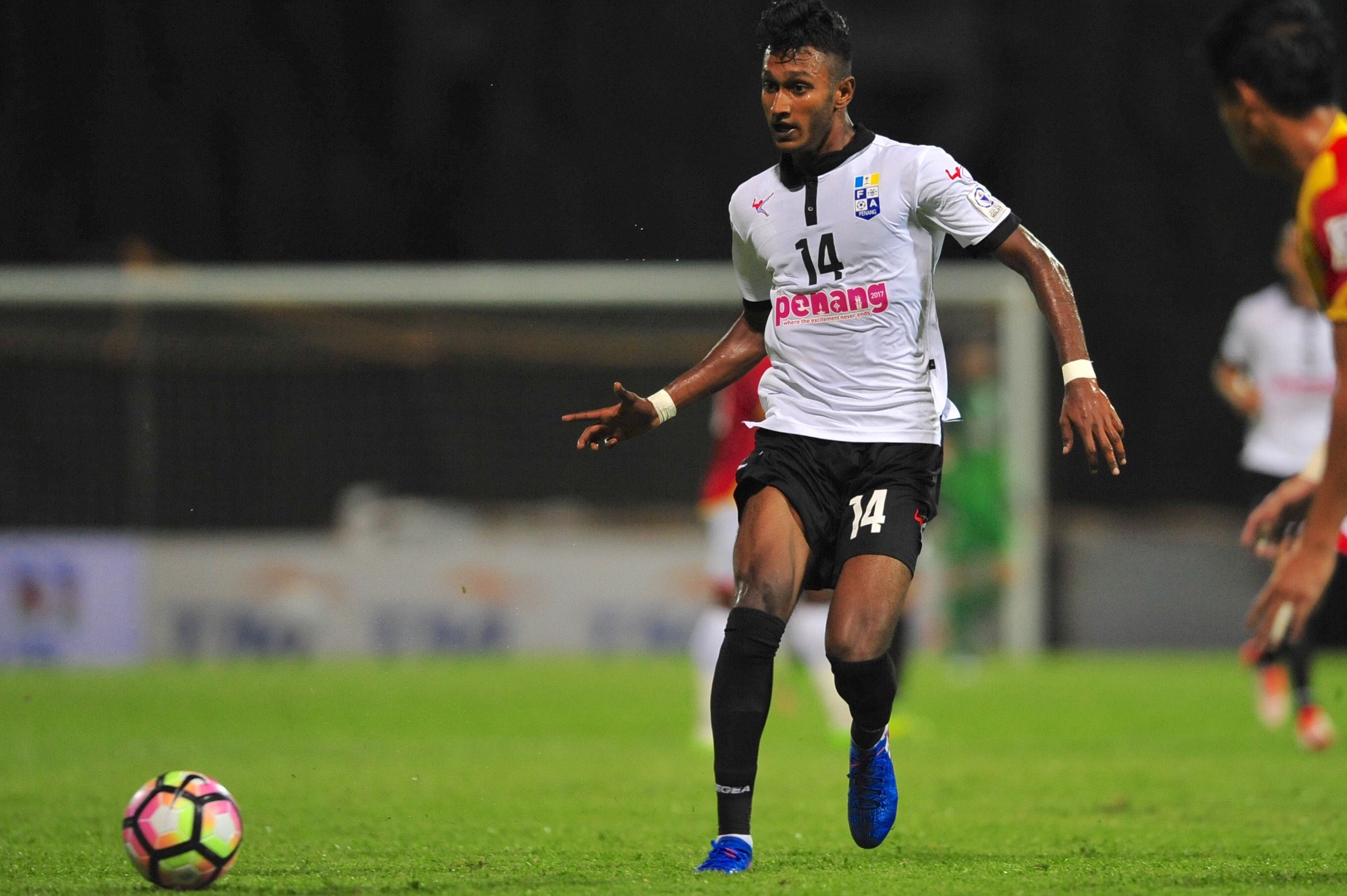 Pulau Pinang's Syamer Kutty Abba playing against Selangor 21/1/2017