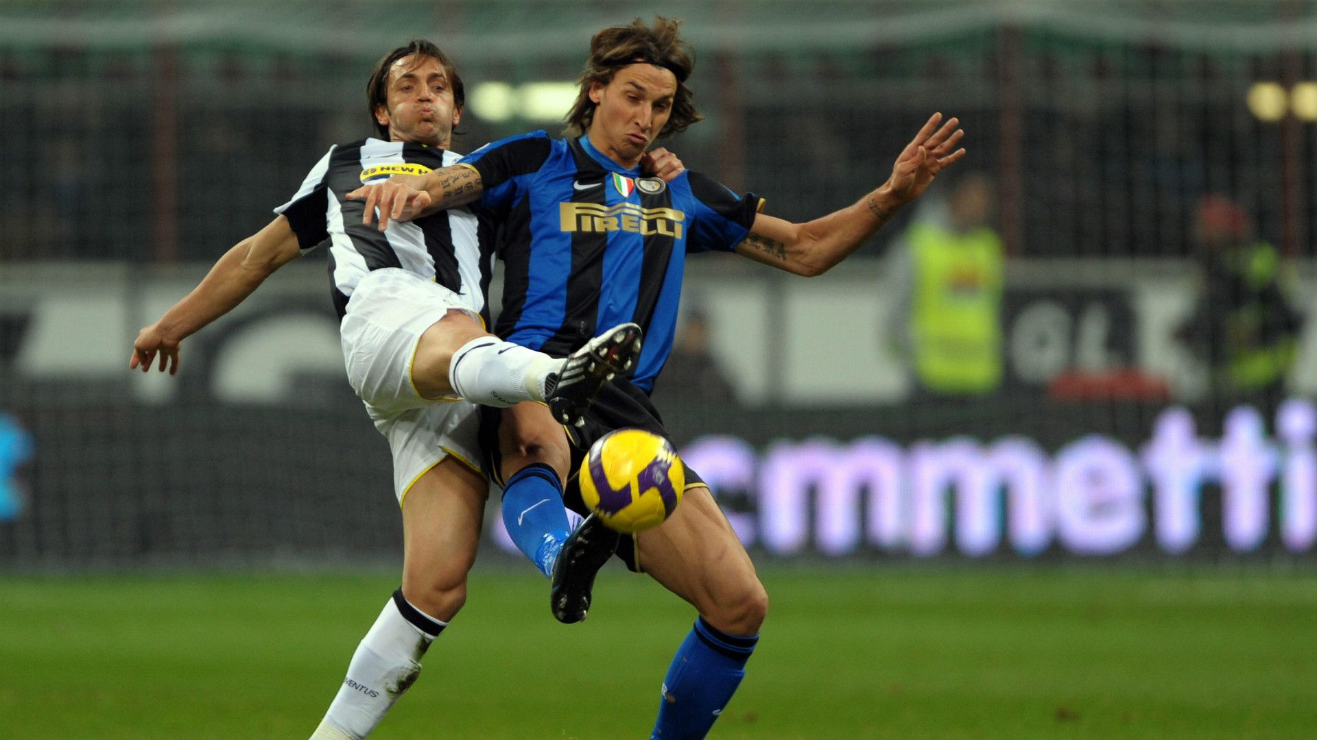 Nicola Legrottaglie Zlatan Ibrahimovic