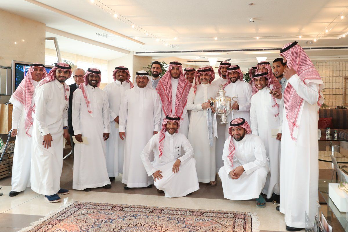 الهلال - الوليد بن طلال