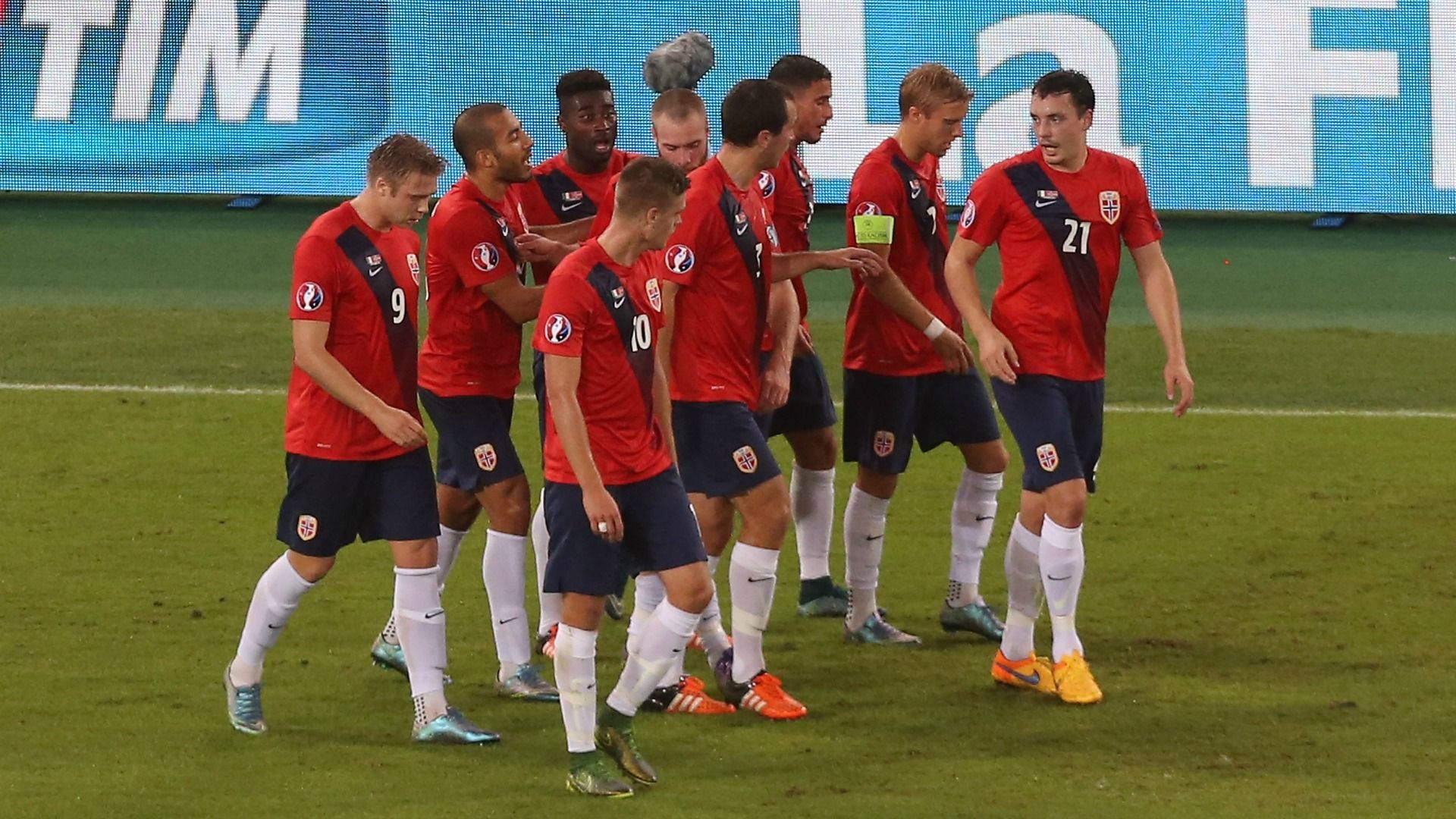 Norway celebrating Italy Norway Euro 2016 13102015