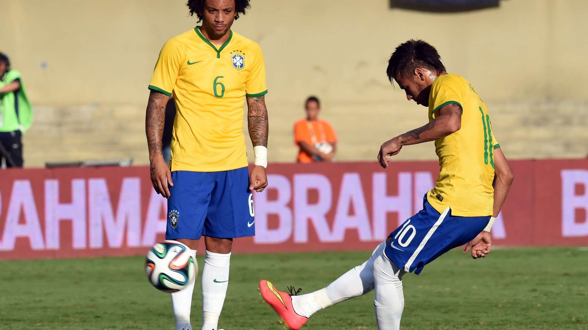 Neymar goal, Brazil vs Panama, 2014