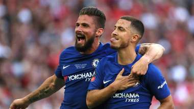 Eden Hazard Olivier Giroud FC Chelsea Manchester Untied 19052018