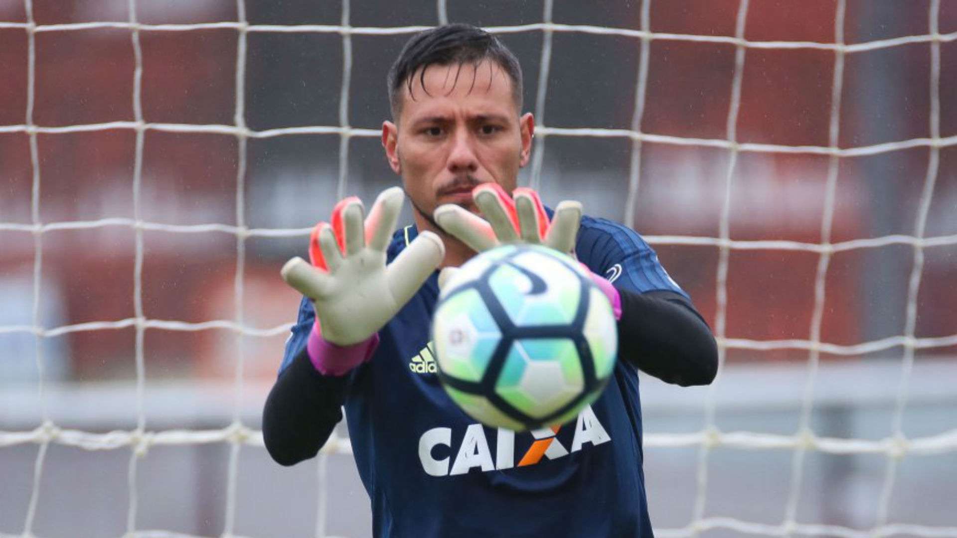 Diego Alves Flamengo treino 18 07 2017