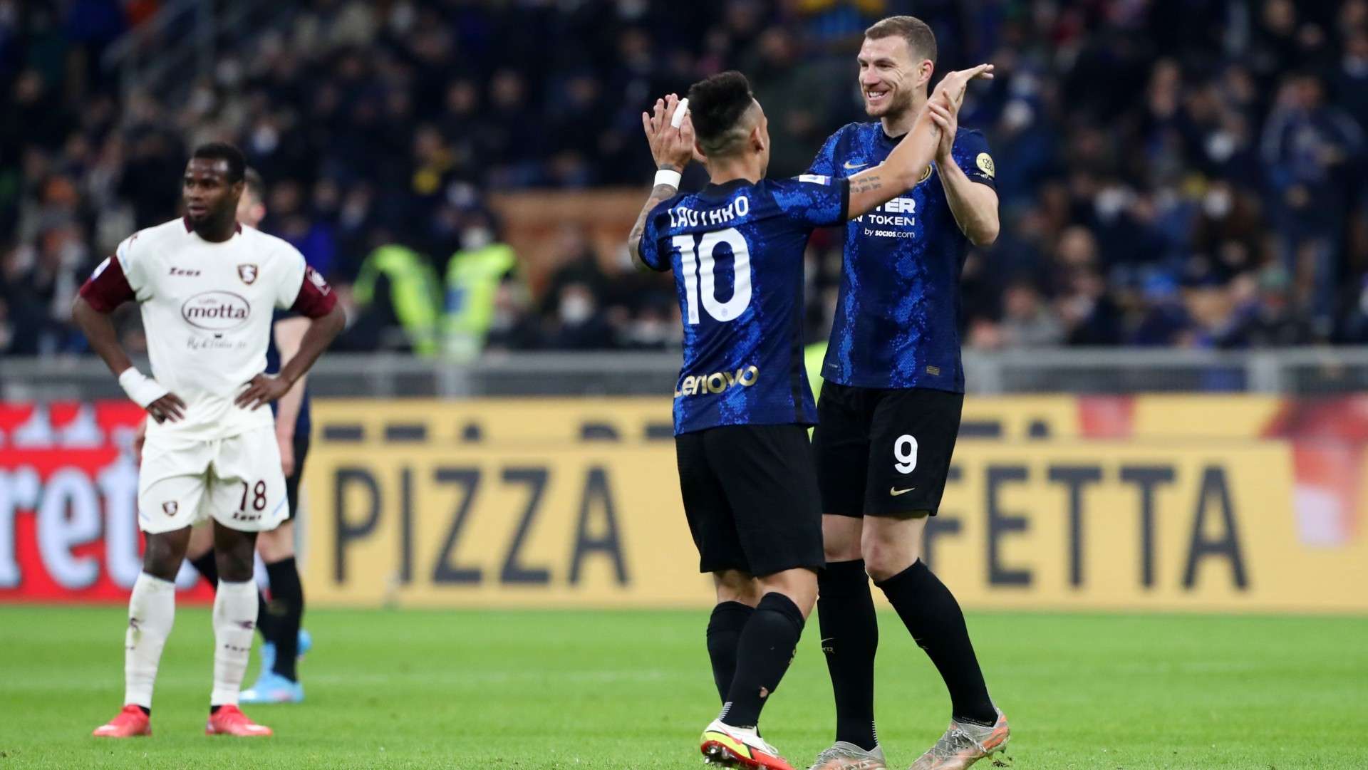 Lautaro Martinez Edin Dzeko Inter Salernitana