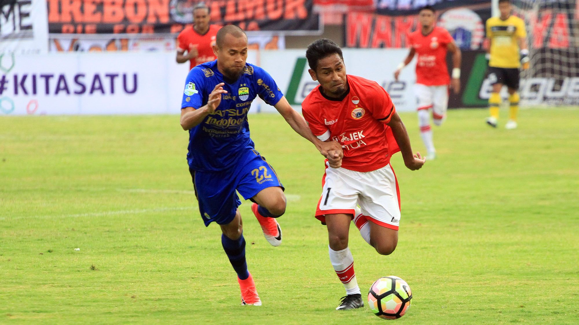 Ramdani Lestaluhu - Persija Jakarta & Supardi Nasir - Persib Bandung