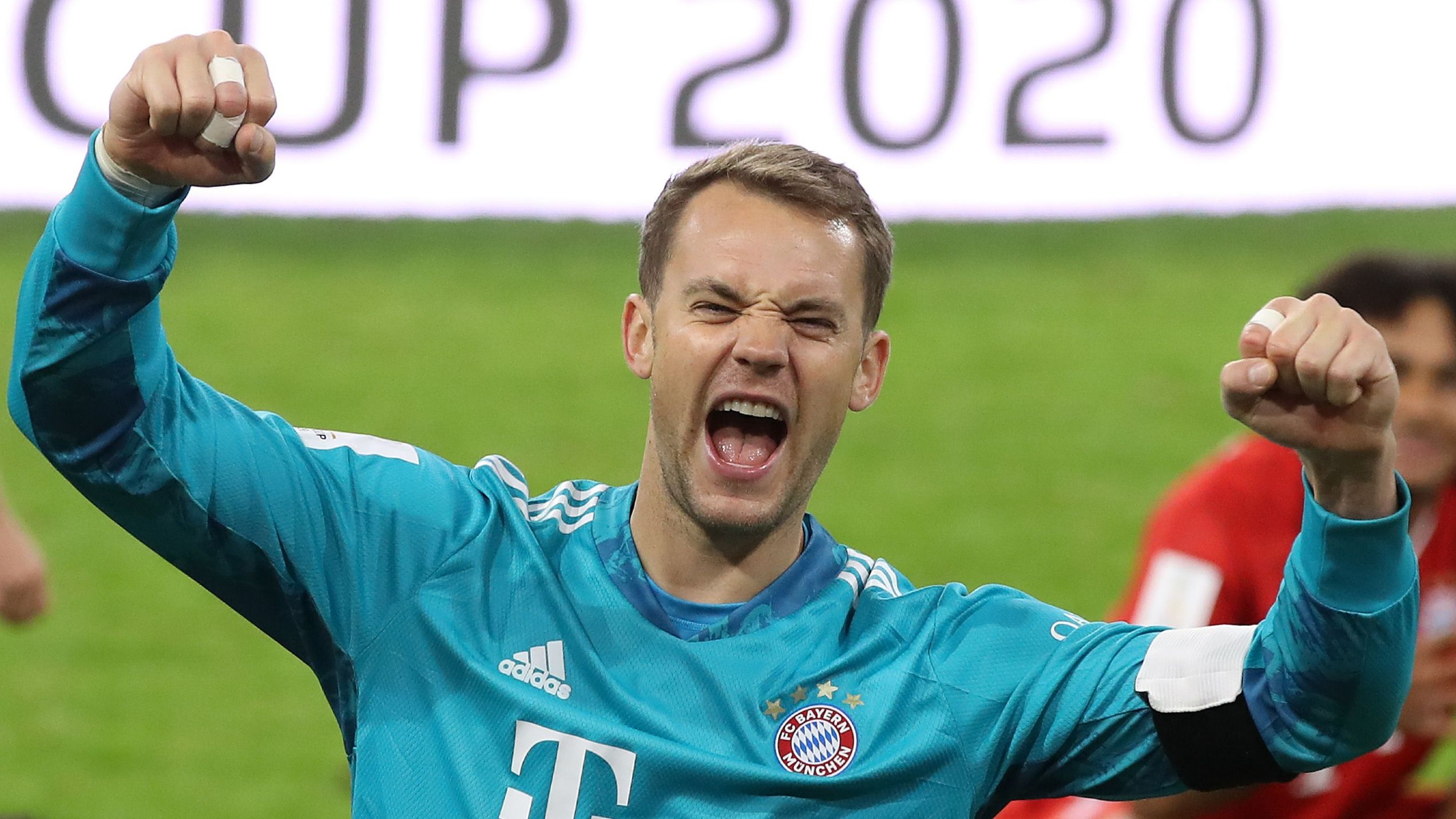 Manuel Neuer Bayern Munich 2020-21
