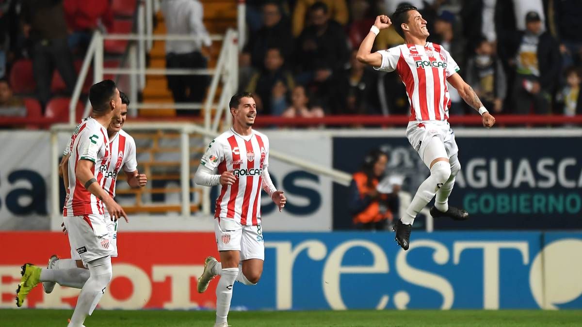 Christian Calderón Necaxa