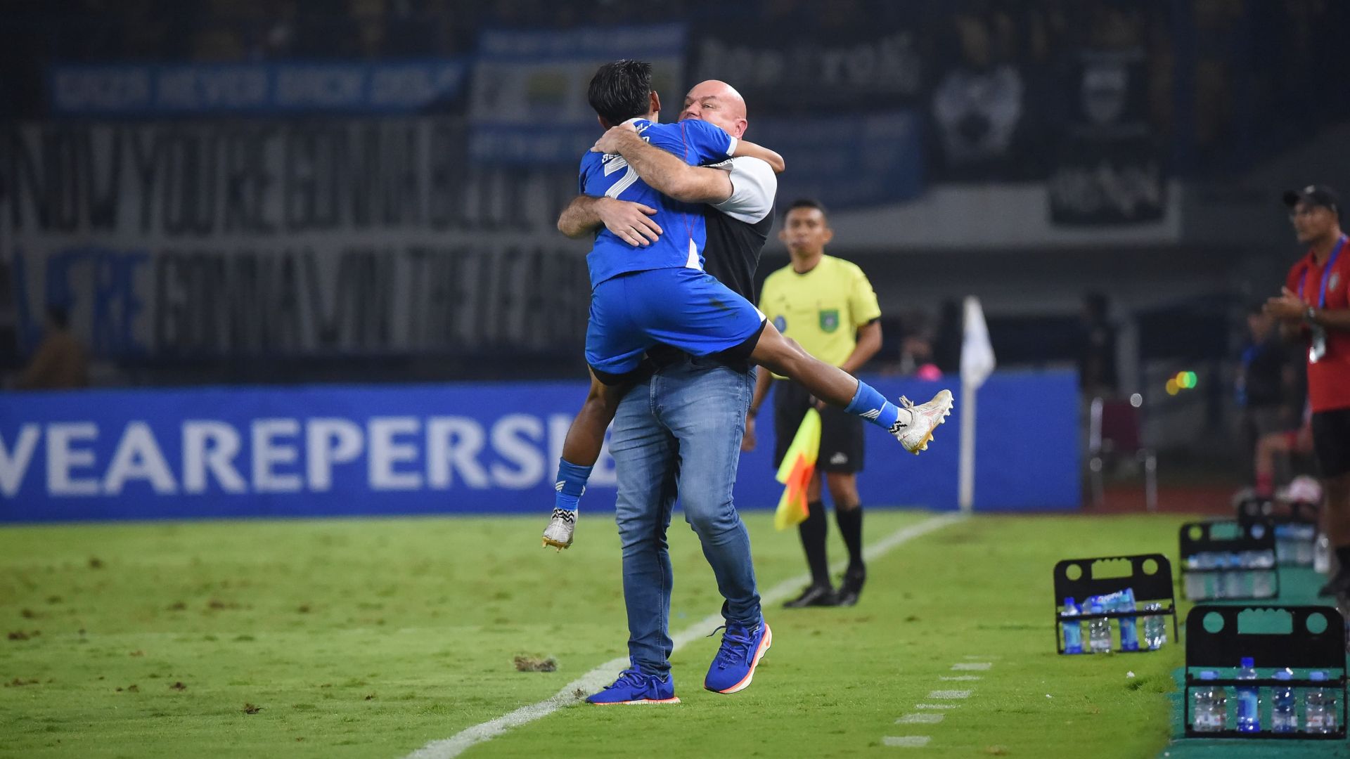 Beckham Putra Nugraha & Hojan Hodak - Persib Bandung