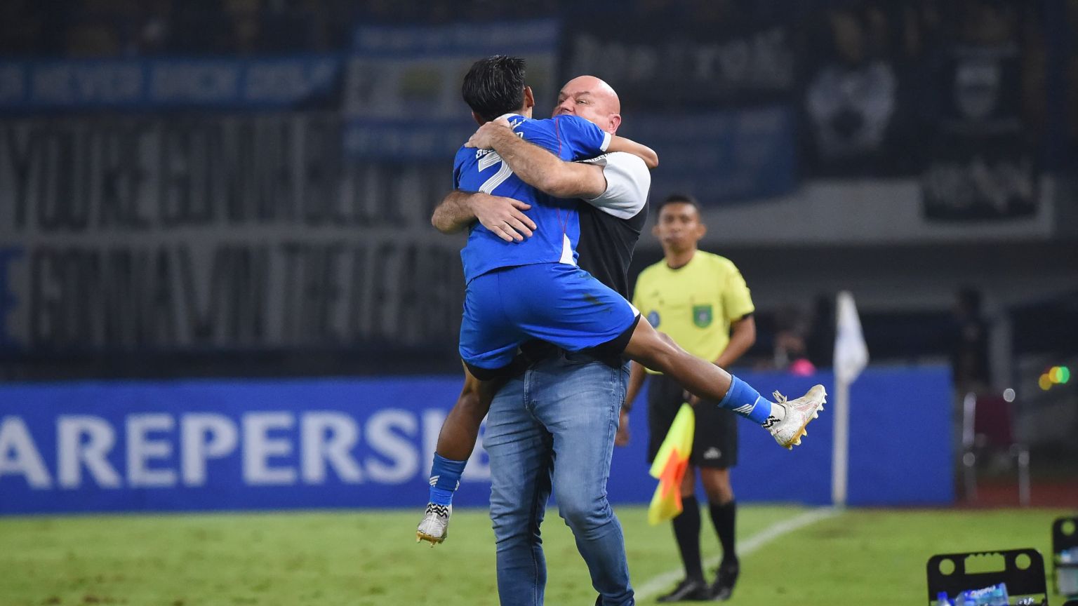 Beckham Putra Nugraha & Hojan Hodak - Persib Bandung