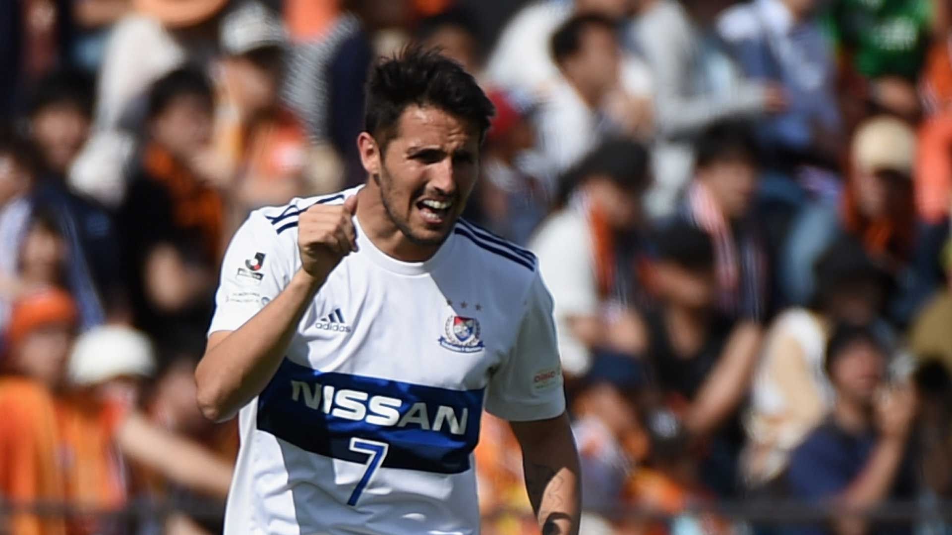 2017-05-27-marinos- Hugo Vieira