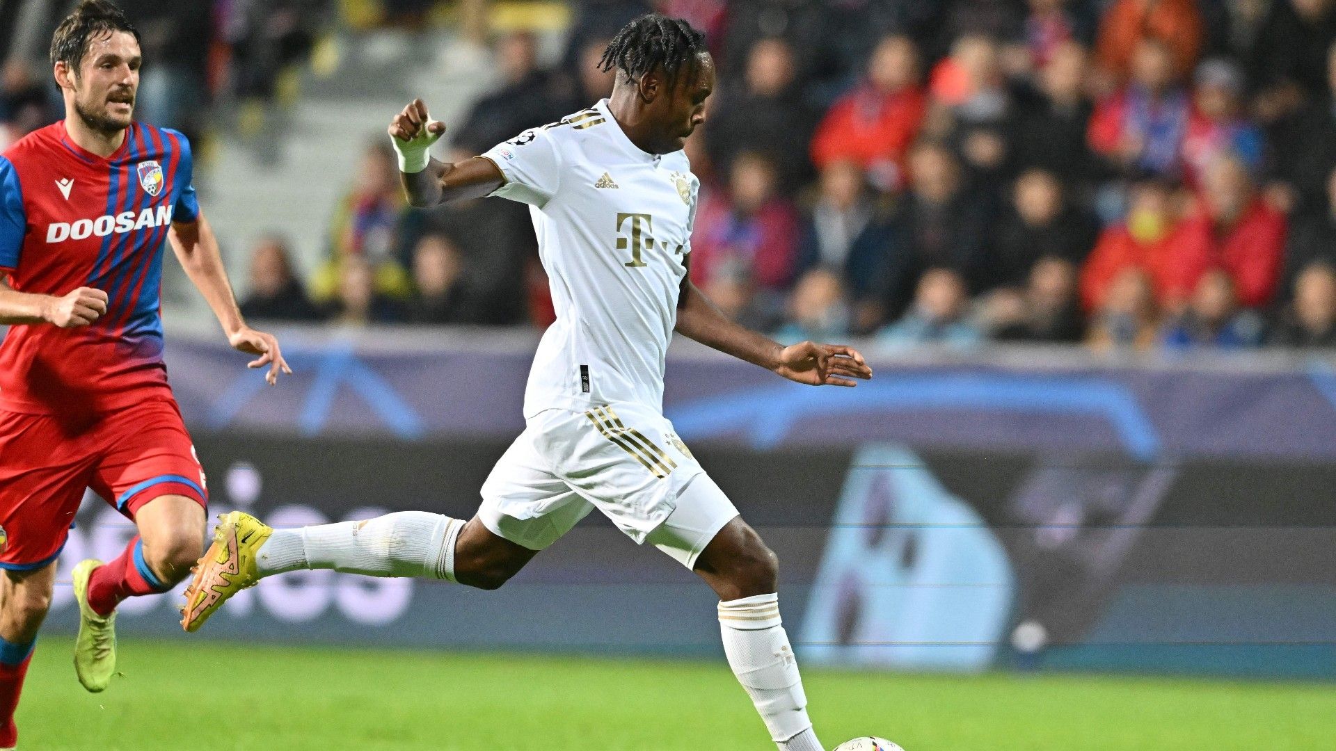 Mathys Tel FC Bayern Champions League 12102022