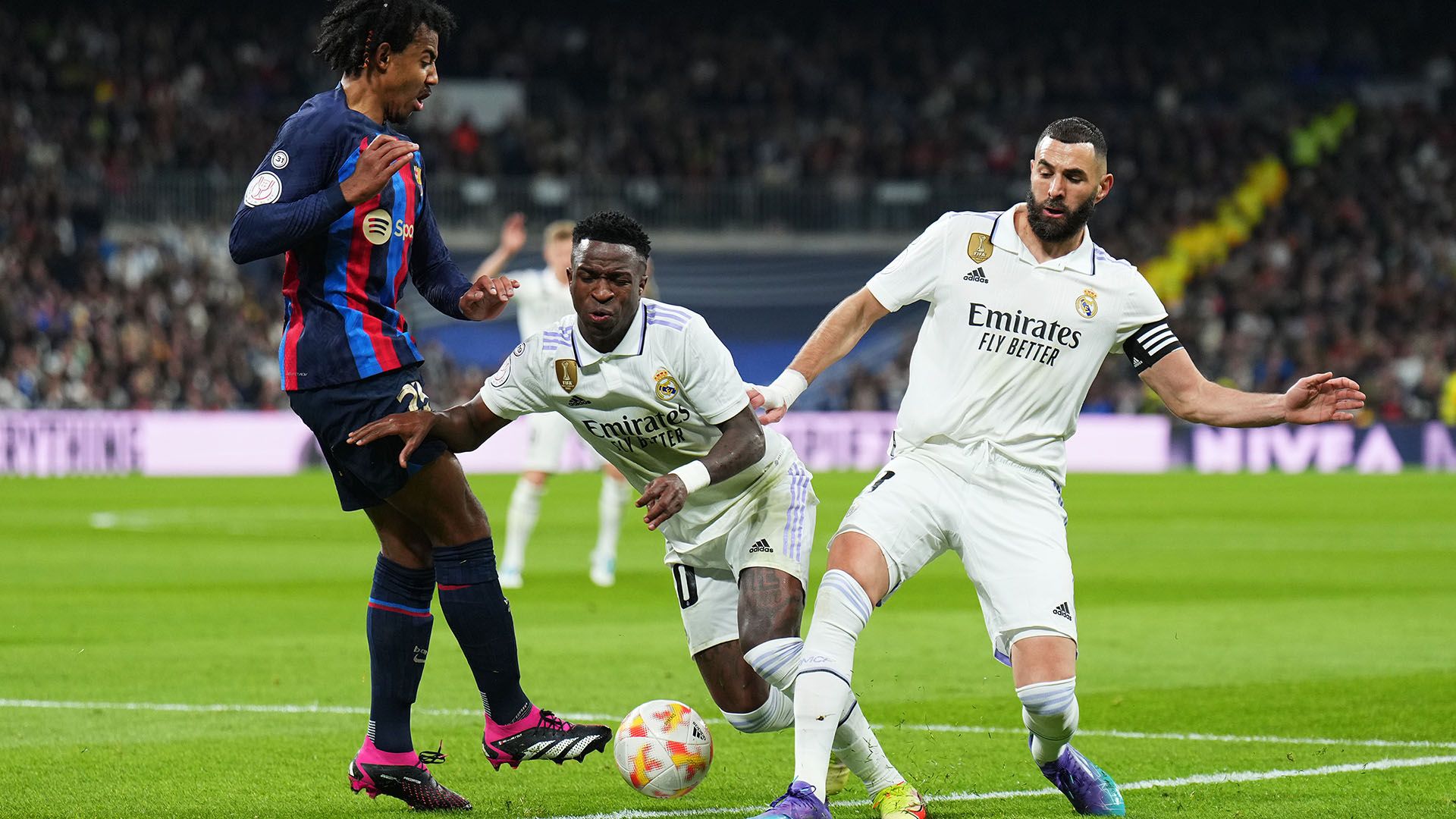 Vinicius Junior Karim Benzema Real Madrid Barcelona Copa del Rey