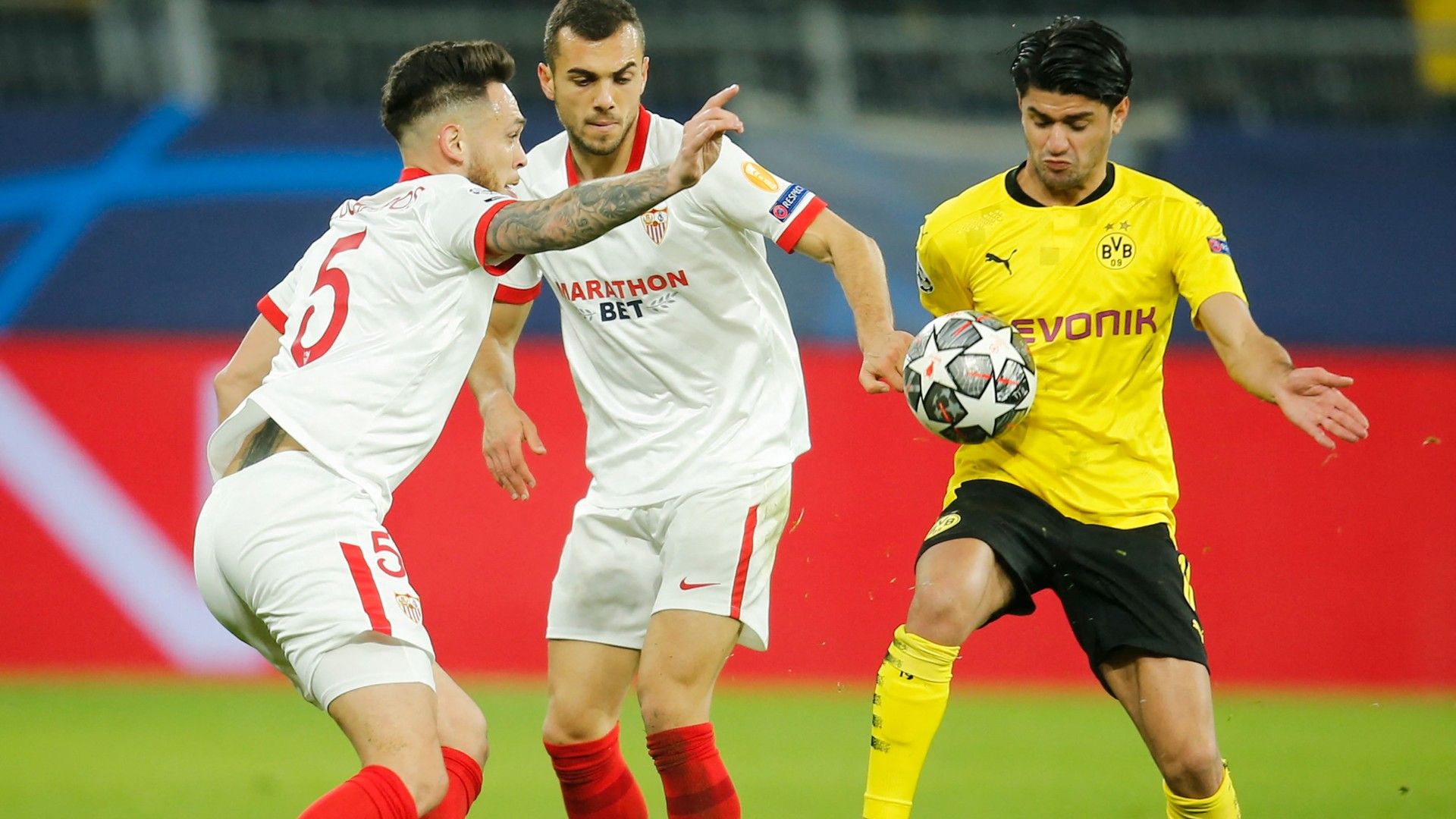 Mahmoud Dahoud Dortmund Sevilla 2021