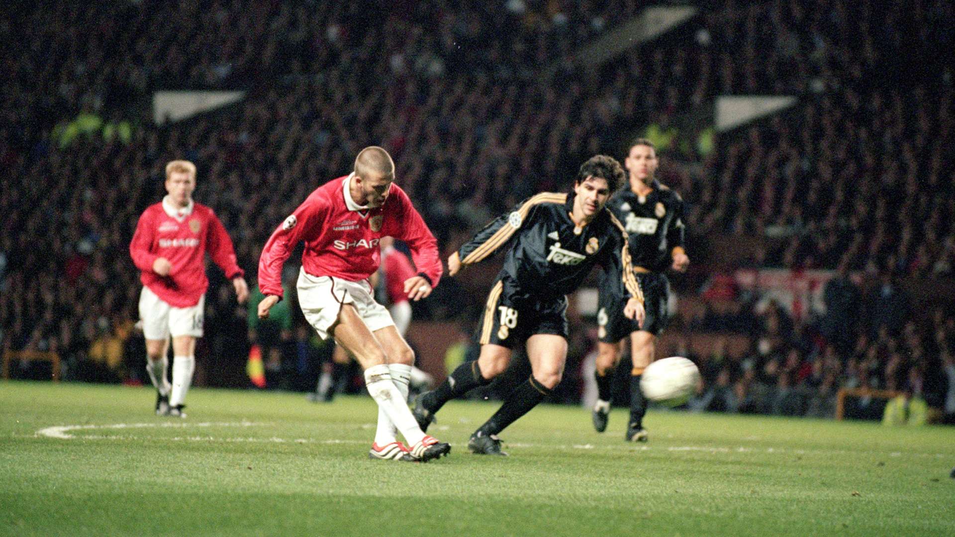 David Beckham Manchester United Champions League Real Madrid 2000