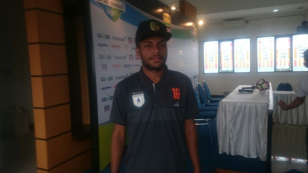 Yan Pietr Nadasit - Persipura Jayapura