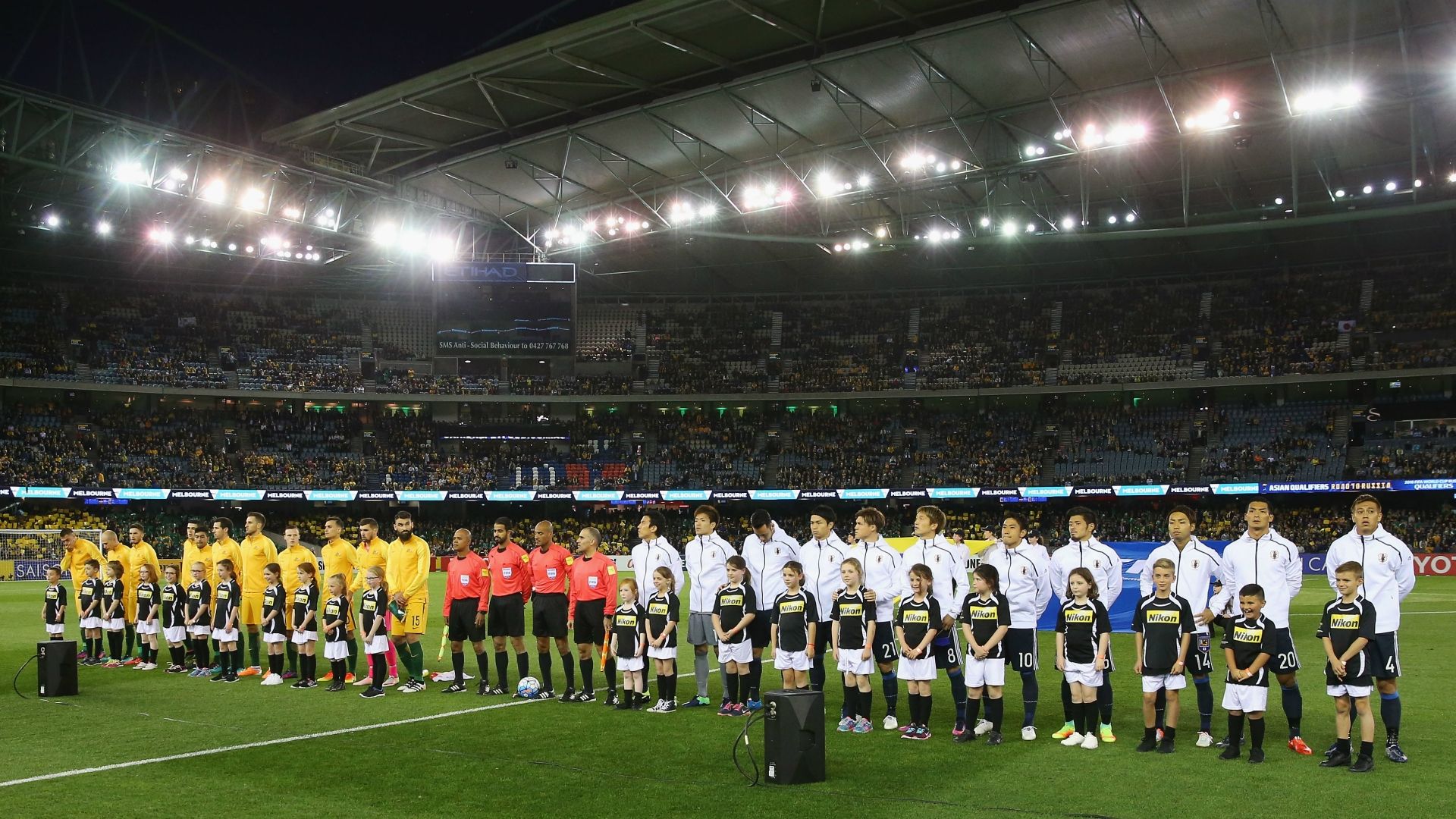 Australia v Japan World Cup qualifying 11102016