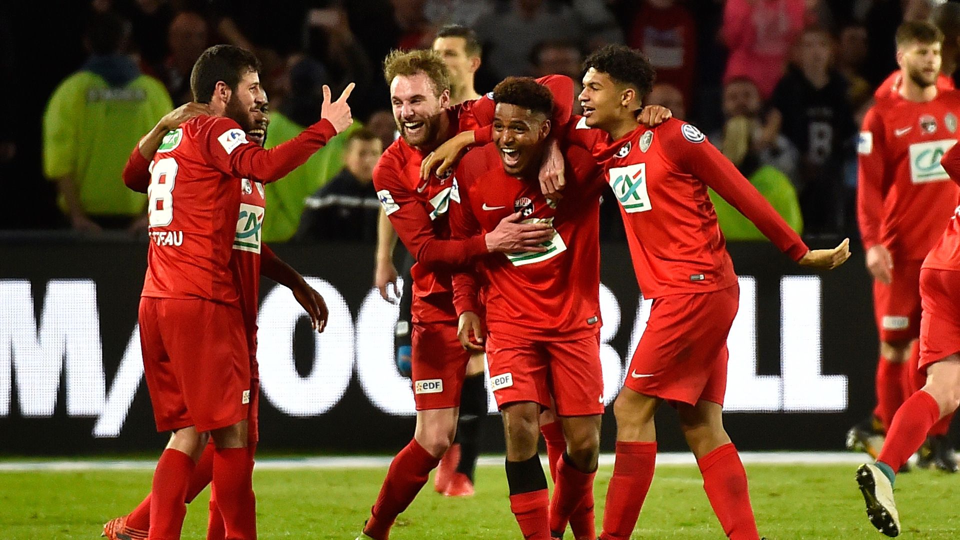 Les Herbiers Jubel 17042018