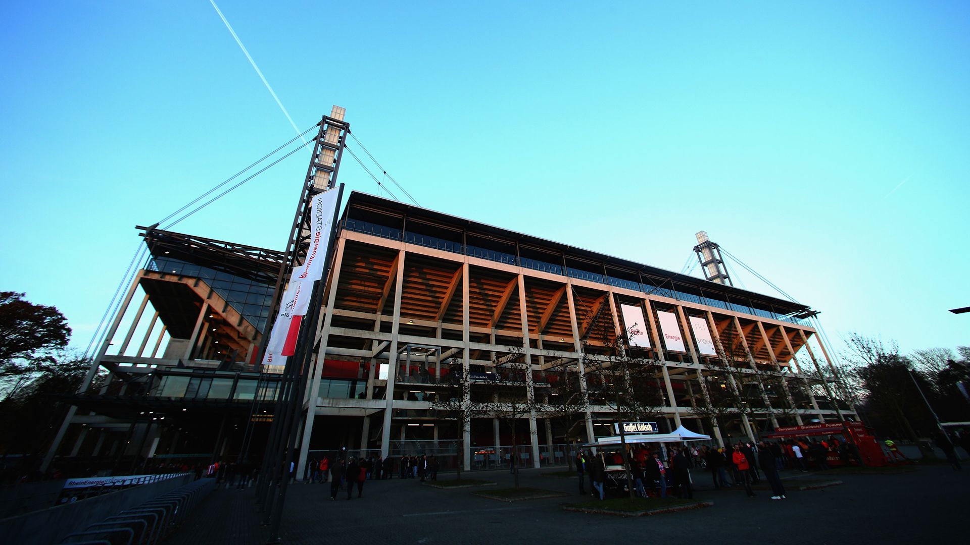 Rhein-Energie-Stadion-22112