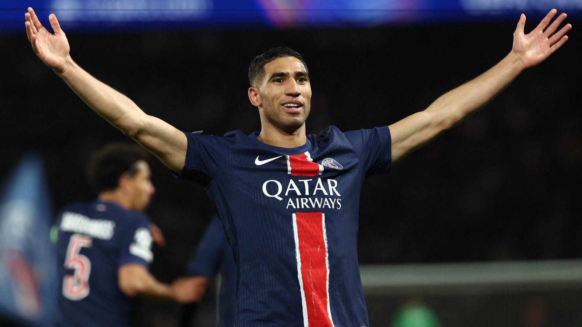 Paris Saint-Germain's Moroccan defender #02 Achraf Hakimi celebrates 