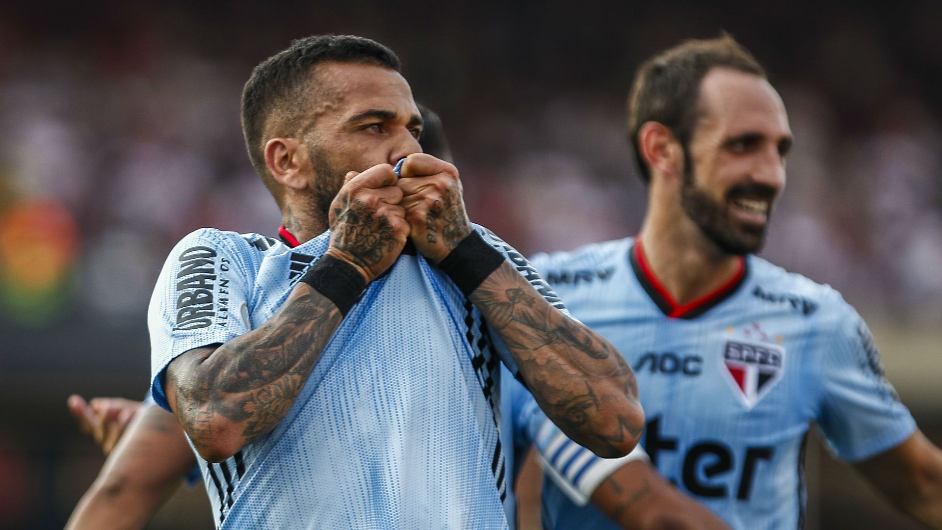 Dani Alves Sao Paulo