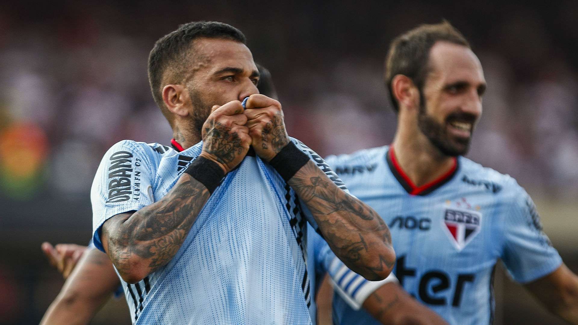 Dani Alves Sao Paulo