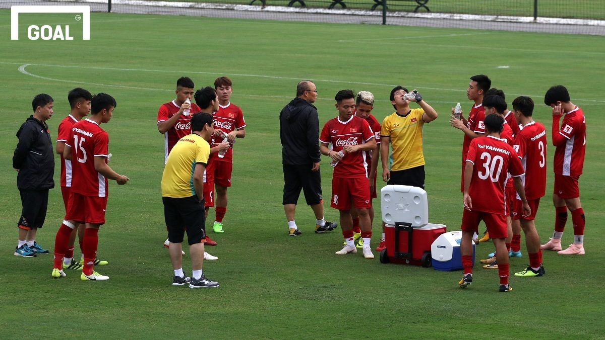 ĐT Việt Nam tập chiều 11/10