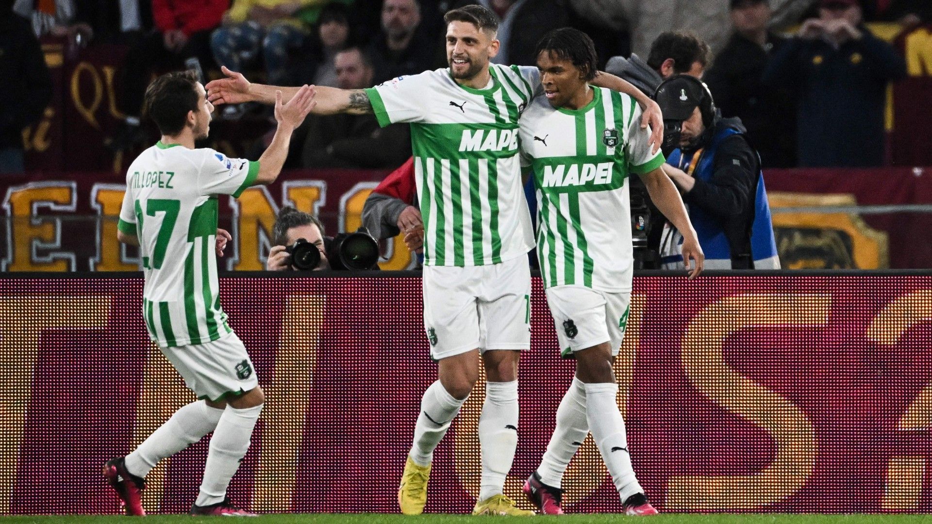 Sassuolo celebrates goal against Roma