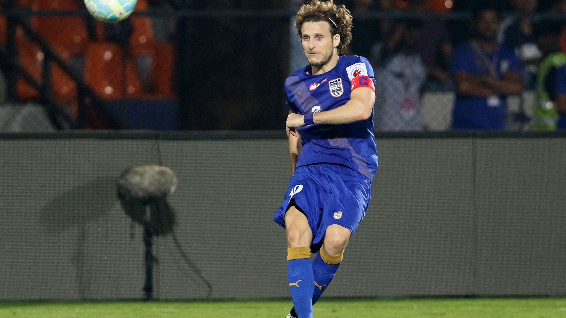 Diego Forlan Mumbai City FC Delhi Dynamos FC ISL season 3 2016