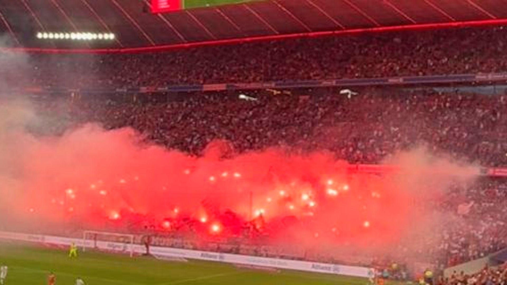 Bayern Pyro Fans