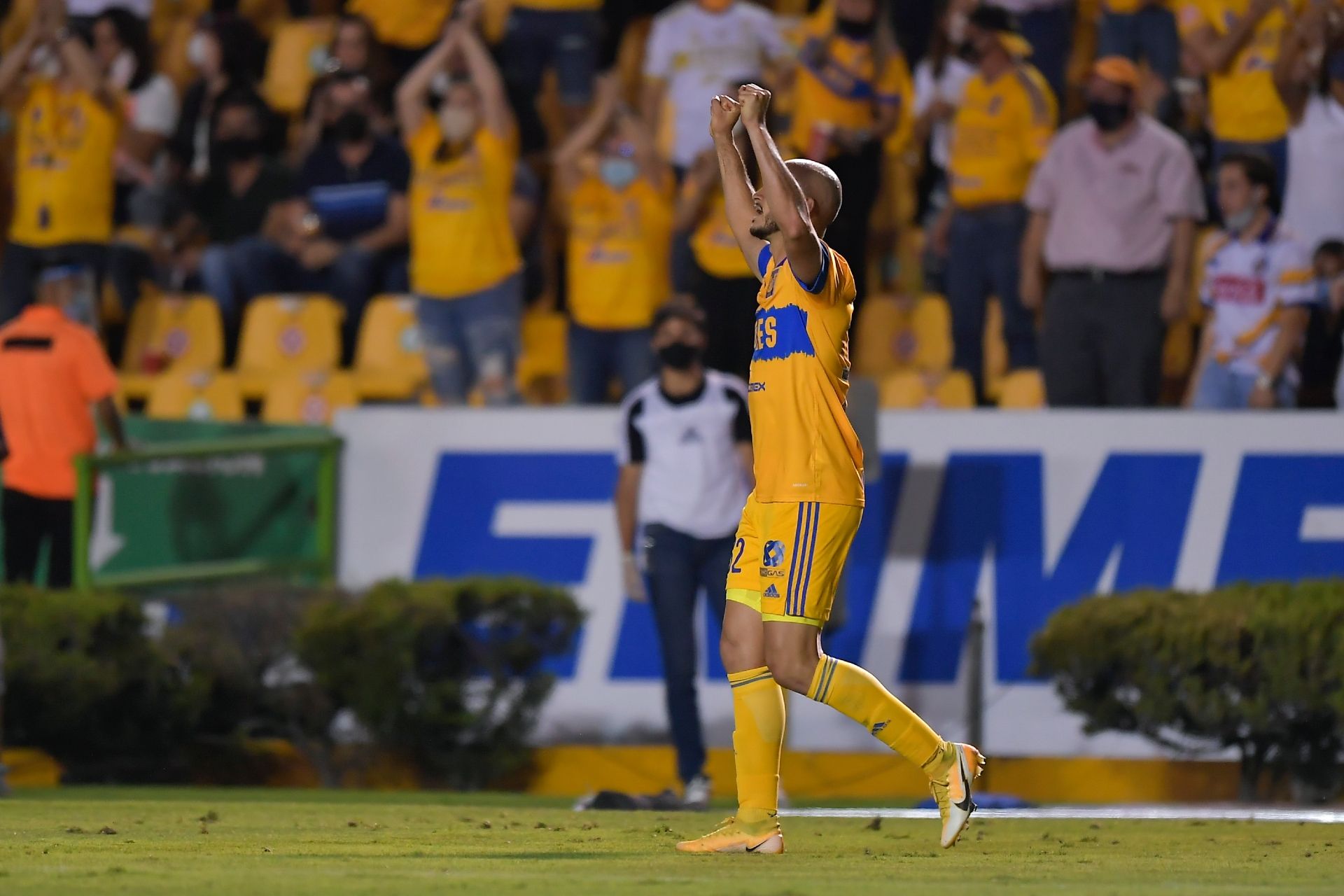 Carlos González Tigres vs Monterrey Guardianes 2021