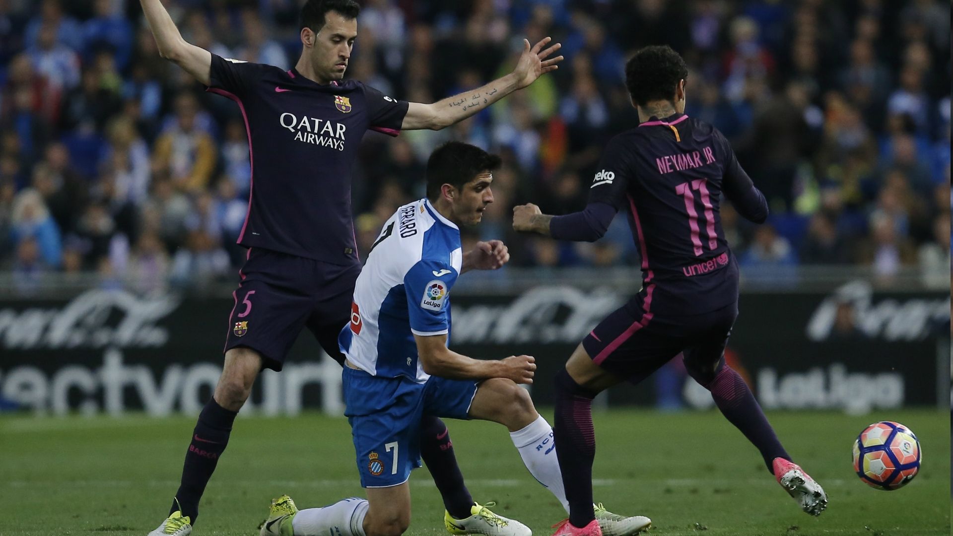 Sergio Busquets Gerard Moreno Neymar Espanyol Barcelona LaLiga 29042017