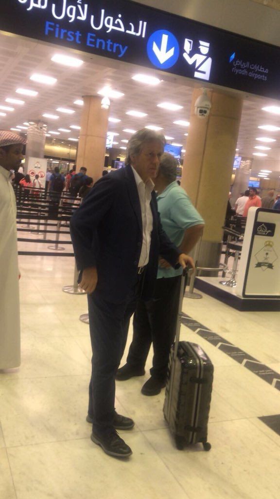 خورخي جيسوس في مطار الرياض