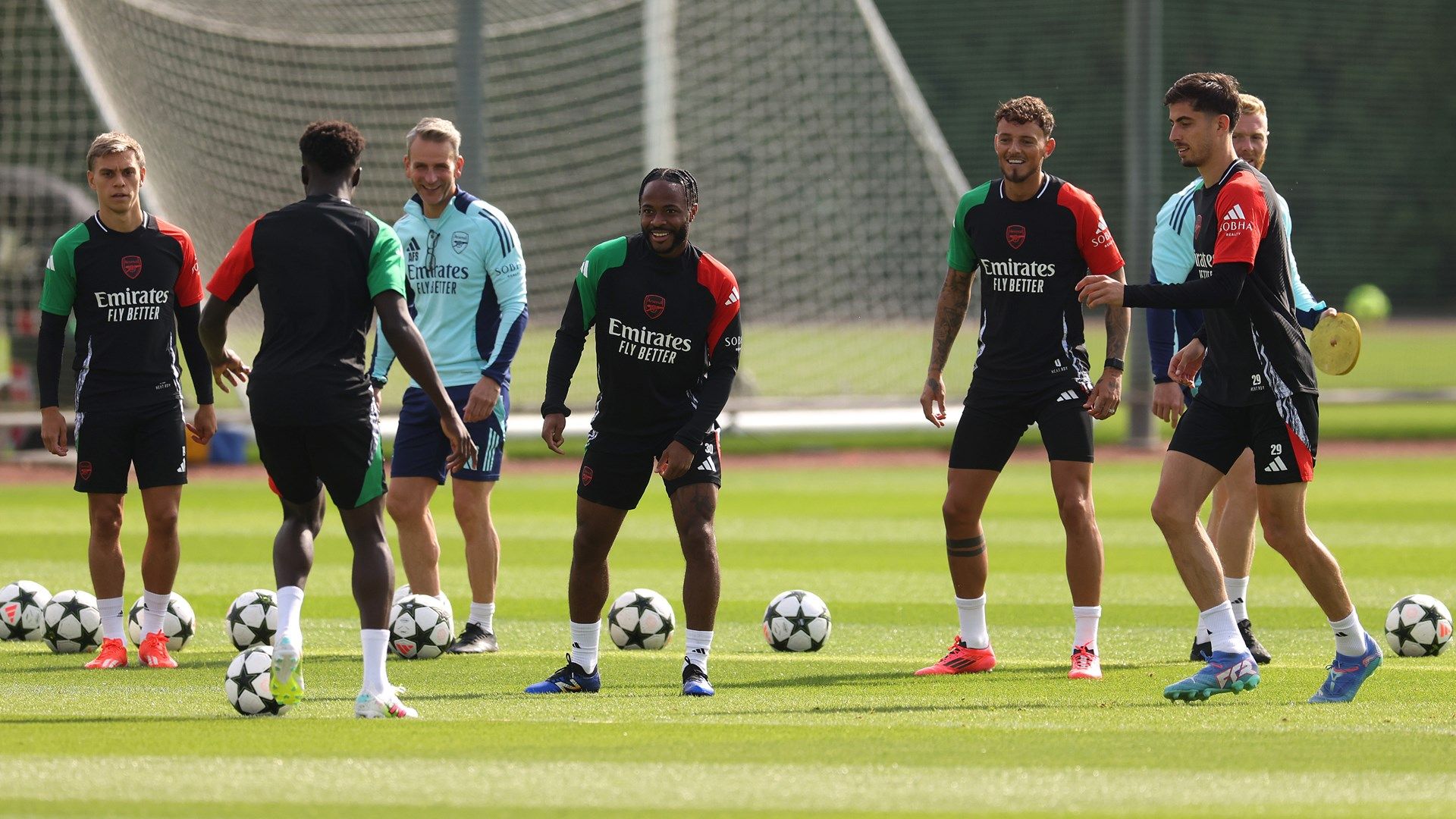 Sterling-Arsenal-training