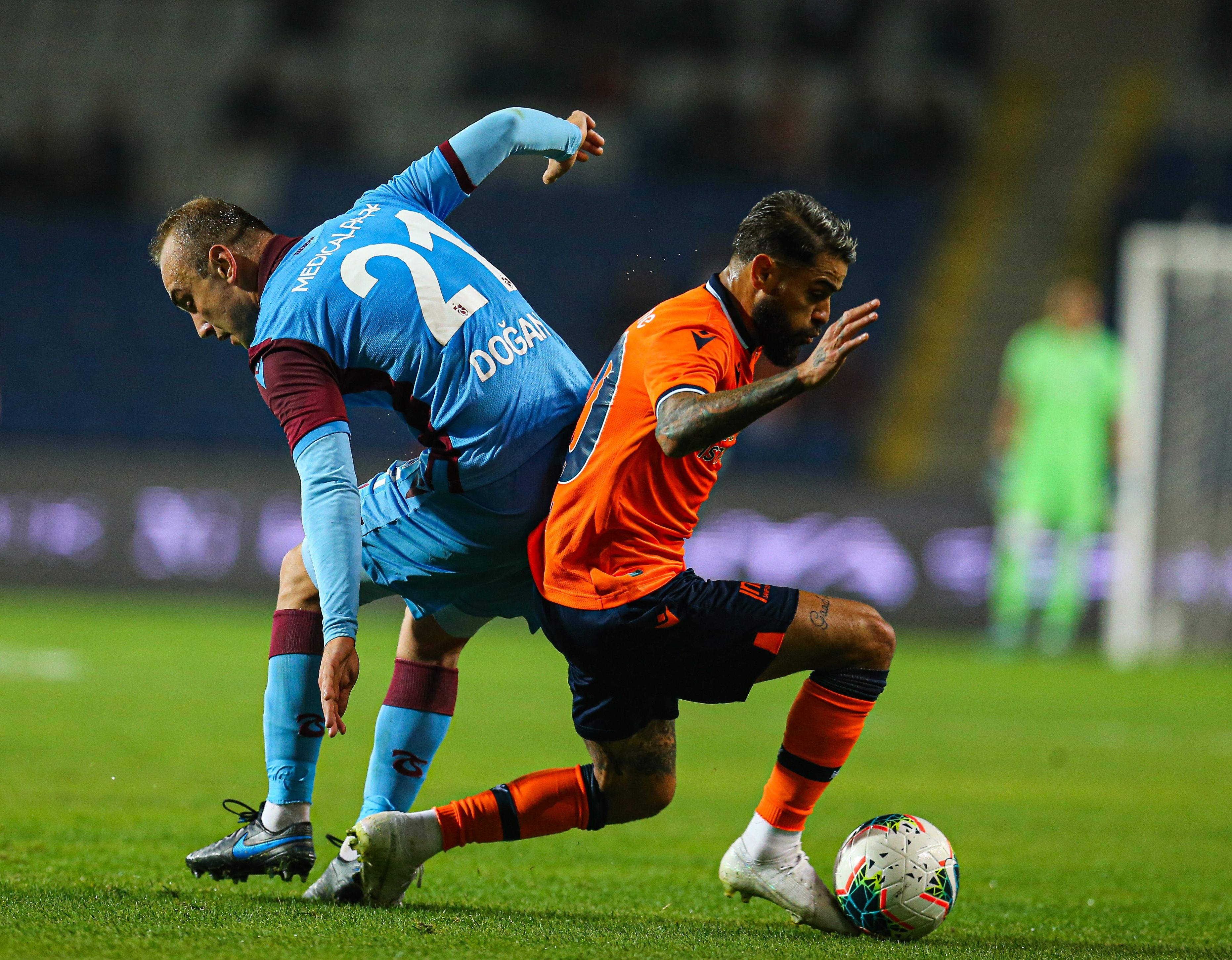 Dogan Erdogan, Caicara, Basaksehir v Trabzonspor 10282019