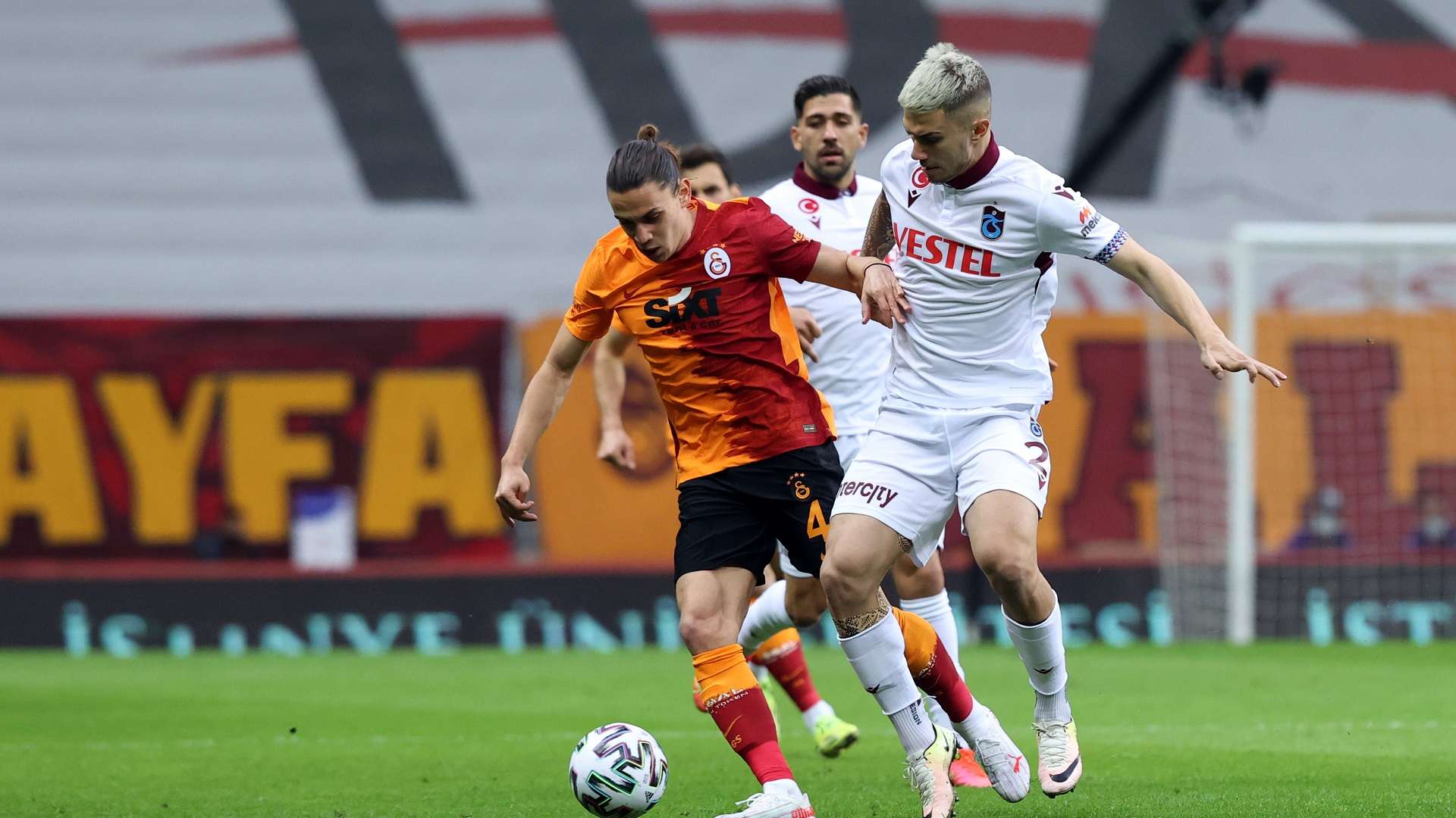 Taylan Antalyalı Berat Özdemir Galatasaray Trabzonspor 04212021