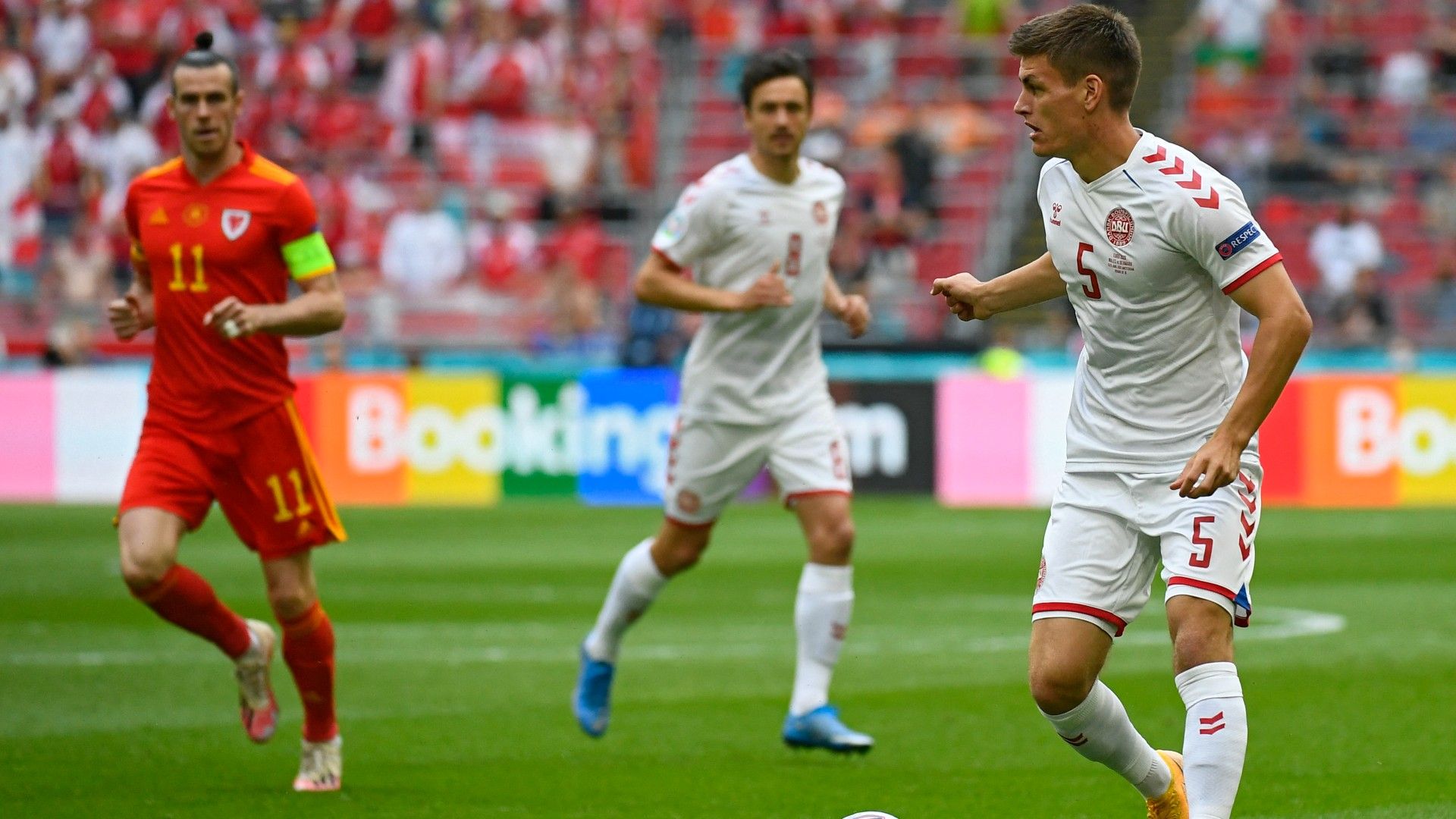 Joakim Maehle Denmark Wales Euro 2020