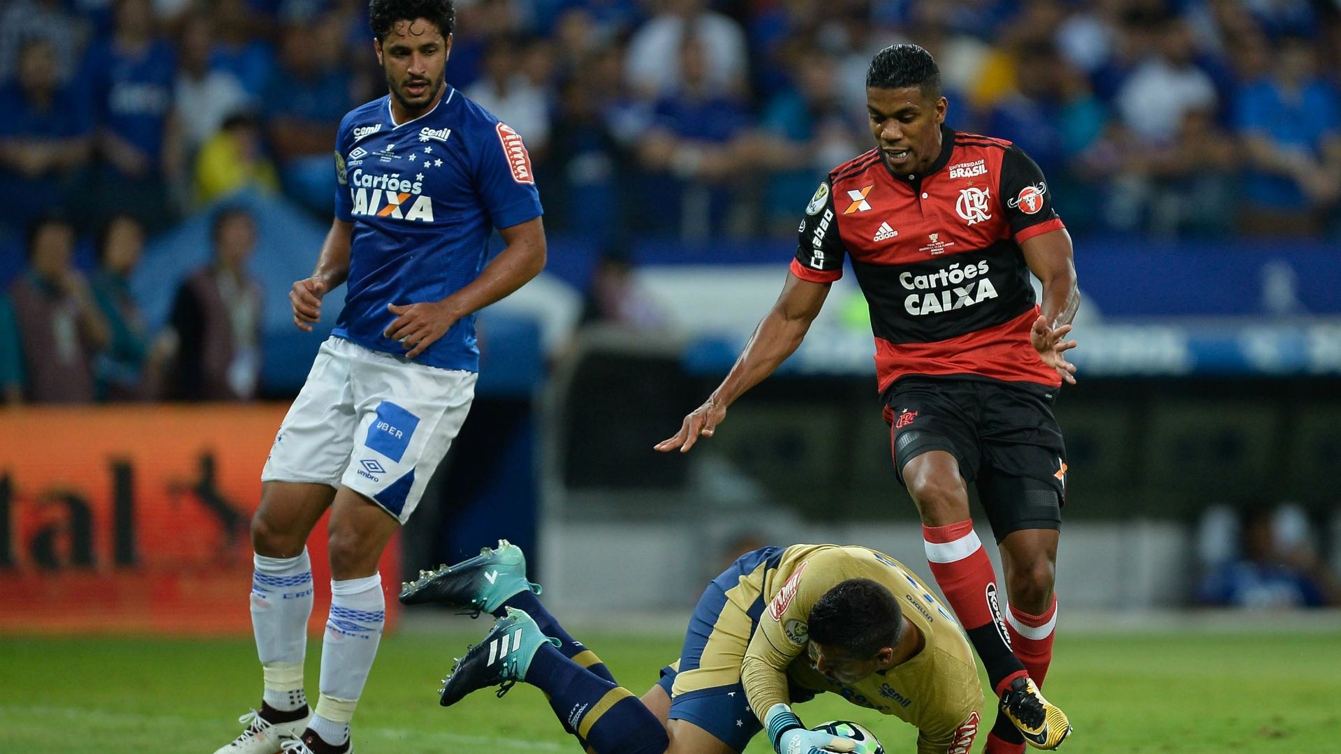 Berrio Léo Fábio I Flamengo Cruzeiro I 27 09 17
