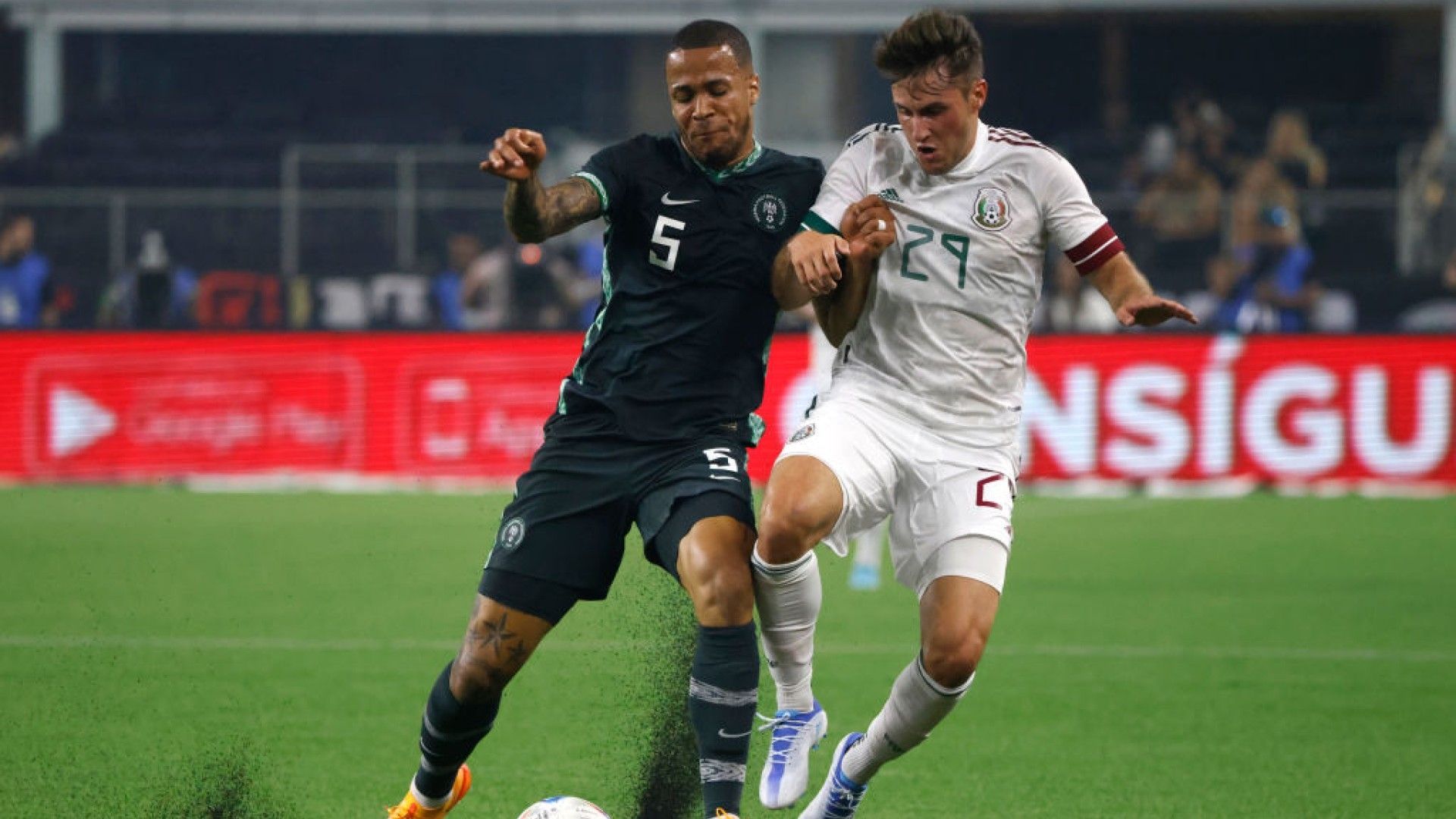 William Ekong Santiago Giménez México Nigeria amistoso 2022